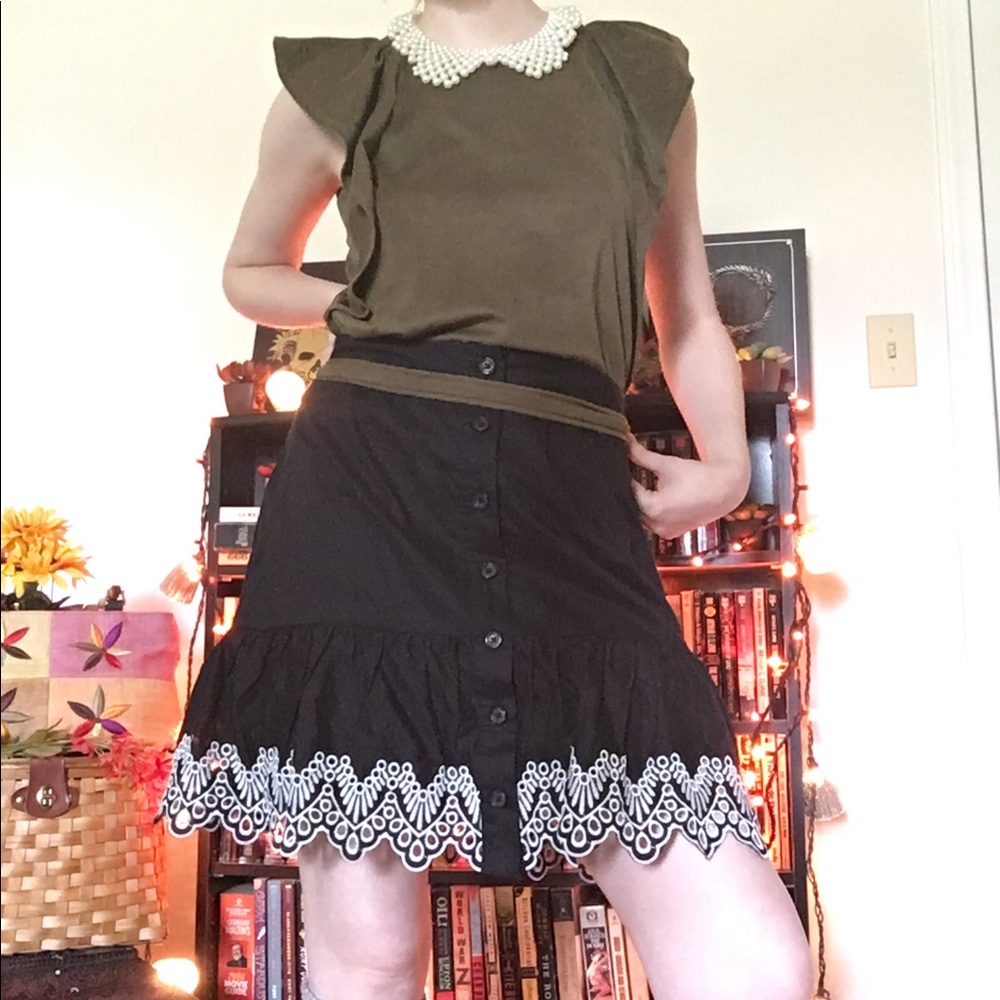 ☀️ Who What Wear black and white button down skirt